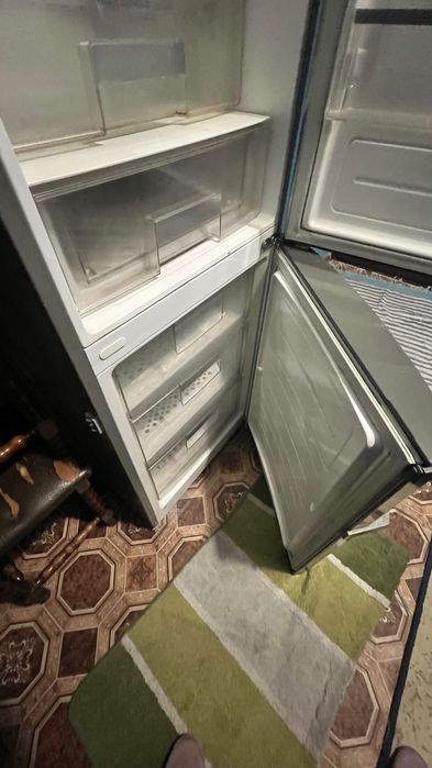 Продаю холодильник LG