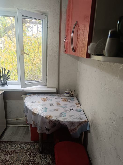 Подселение девушке