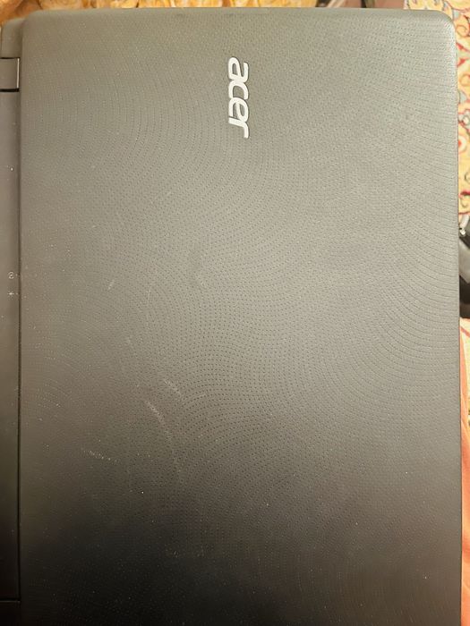 Ноутбук Acer в хорошем состочнии