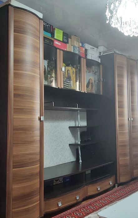 Продам стенку 80000тг