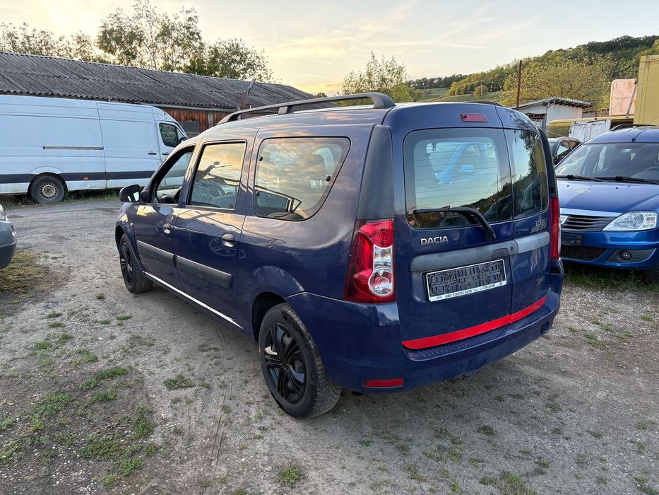 Dacia Logan MCV .7 locuri . Klima