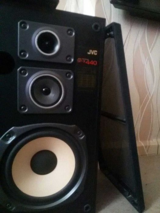 Тонколони JVC SP-X440 80-140 WATT и УСИЛВАТЕЛ 2X50 WATT
