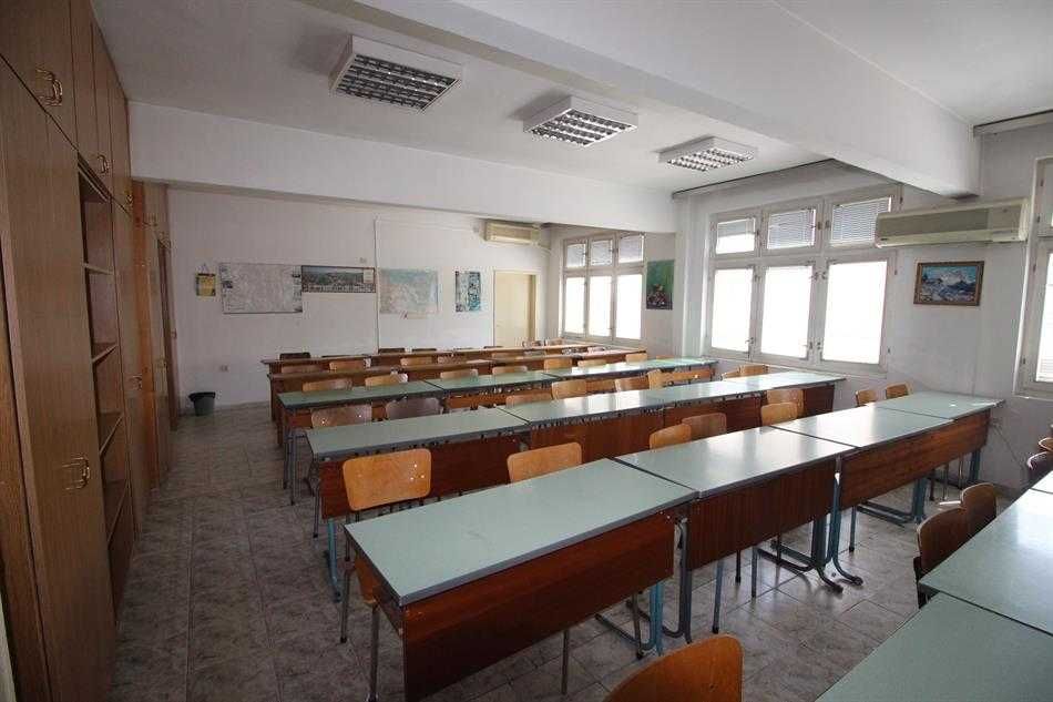 Офис в сграда - 6142