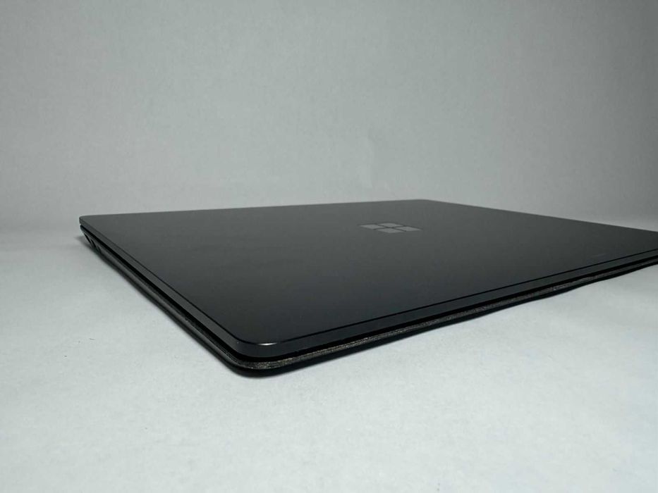 Microsoft Surface Laptop 2 i7 16GB 512GB SSD Negru/Black