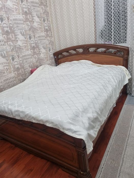 Продам спальный гарнитуры