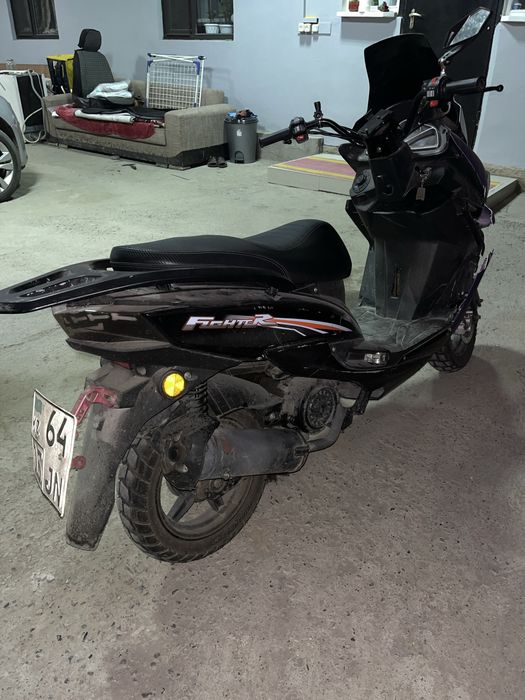 Мопед макси.