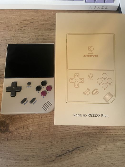 Игровая консоль Anbernic