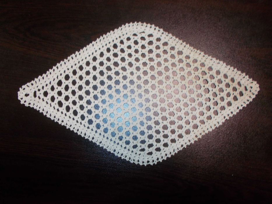 Салфетки на една кука екрю