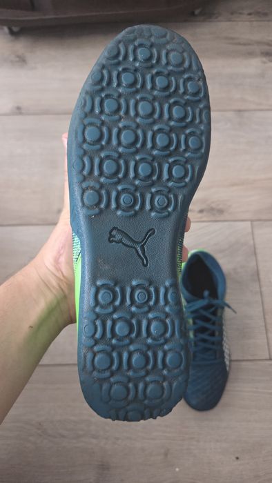Adidasi sport pentru fotbal 43