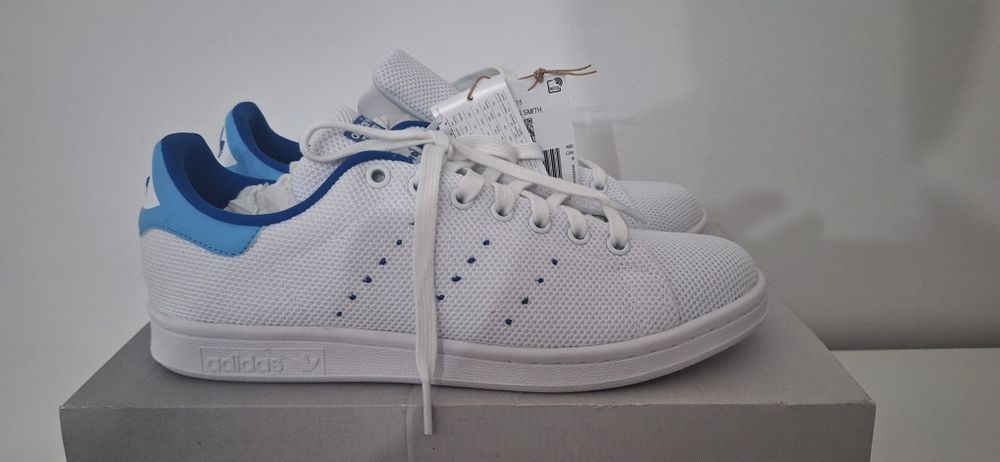 Adidasi marca Adidas originali Stan Smith mărimea 42 NOI în cutie etc;