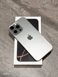 Продам айфон 16 про макс на 256 гб в отличном состояние