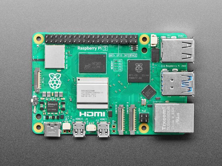 Raspberry Pi 5 8 gb + кейс