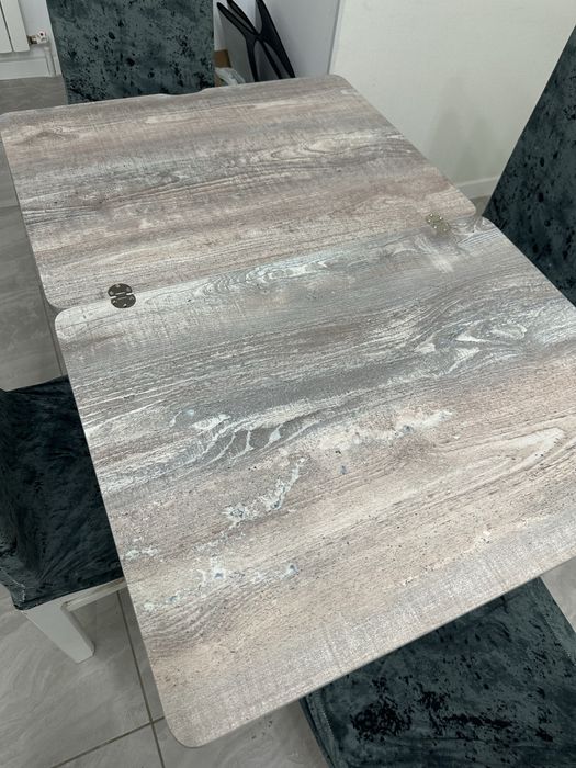 Продам стол для кухни