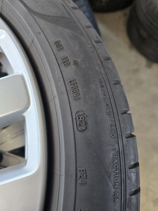4 Броя 235/50/19 7мм // 255/45/19 6мм Pirelli 24dot