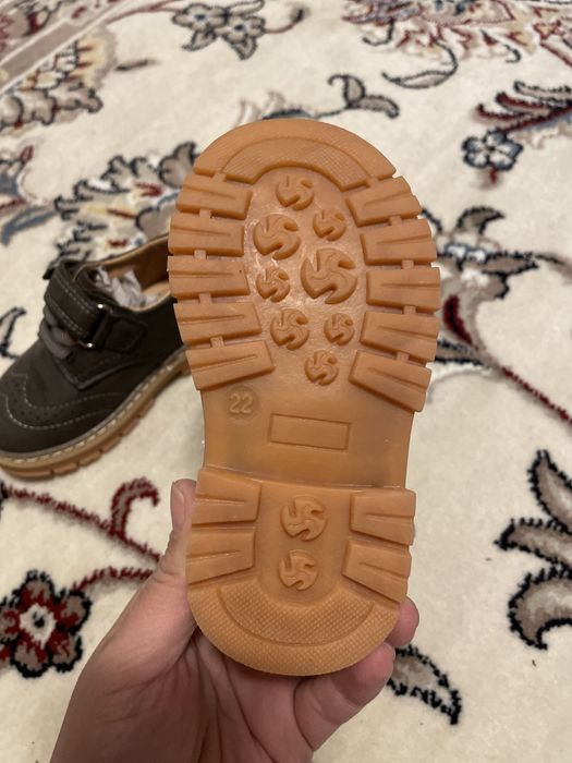 Детские ботинки