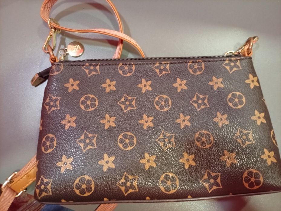 Модная сумочка для модниц