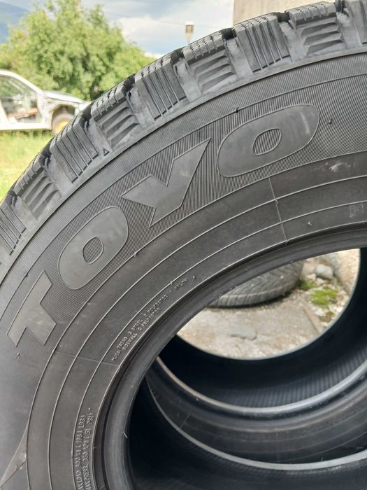 Гуми 225/75/16
