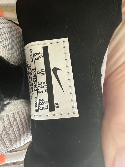 Обувки Nike Air Swoopes