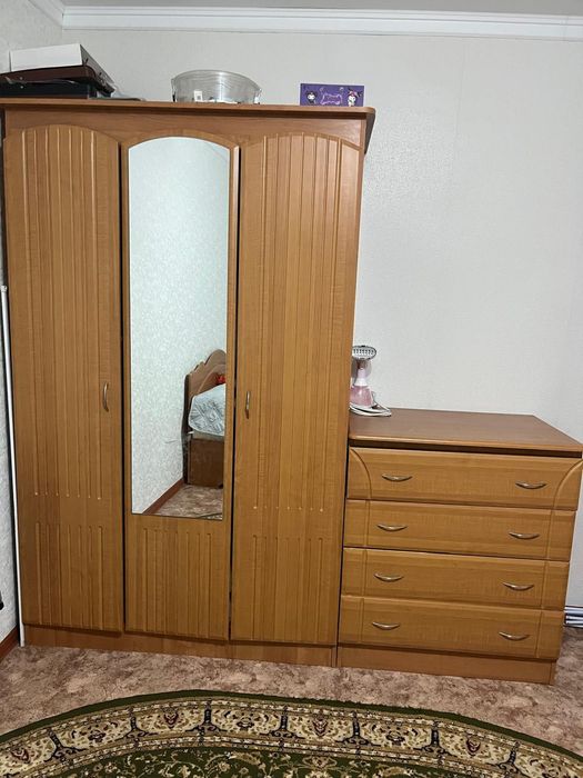 Продам спальный гарнитур