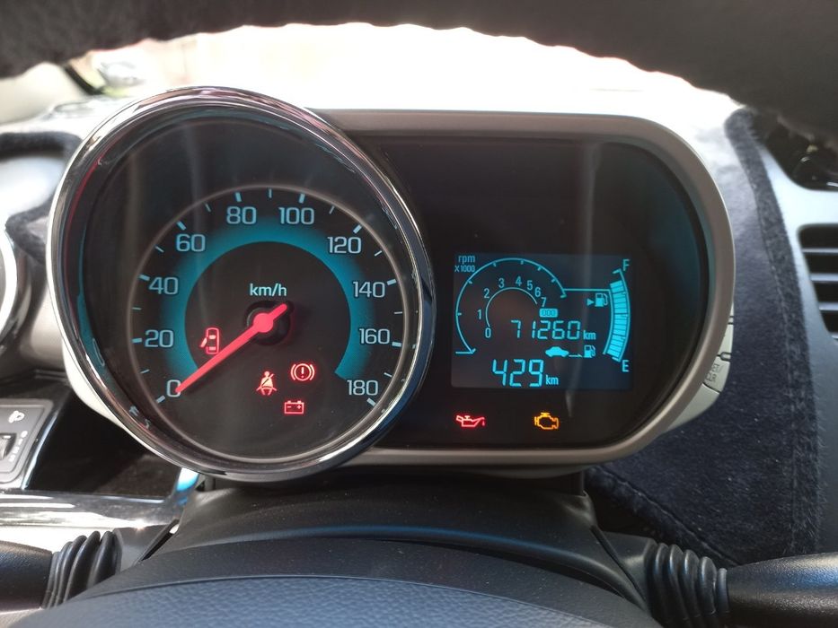 Spark sotiladi arzon narxda