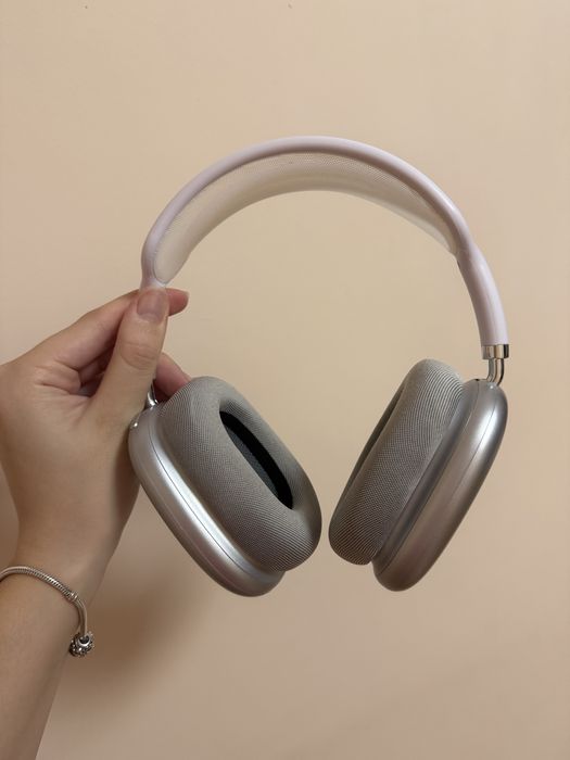 Caști wireless și cablu