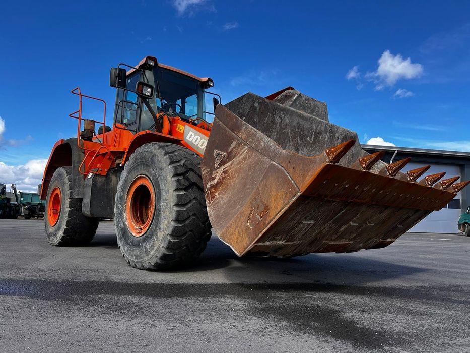 Încărcător frontal Doosan DL 420-3 / RATE LEASING / 2014