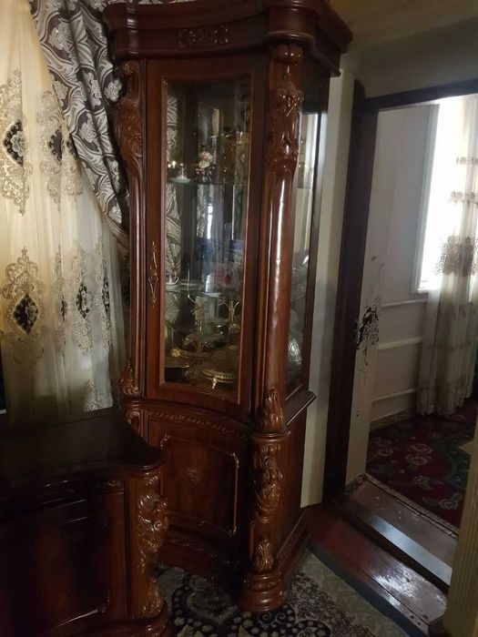 Гостевой мебель, угловые стенки и подставка для телевизора