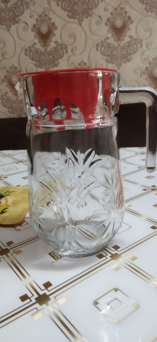 Графин в хорошем состоянии