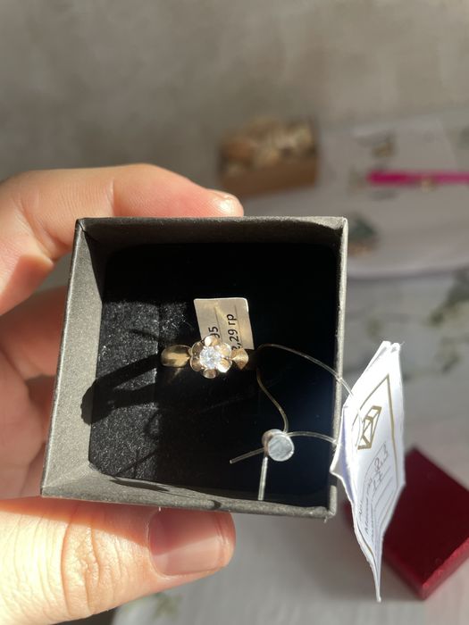 золото за грам 43000