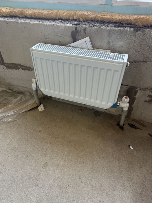 Пластиковая дверь