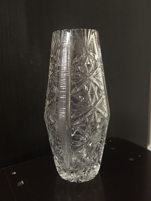 Хрустальная ваза