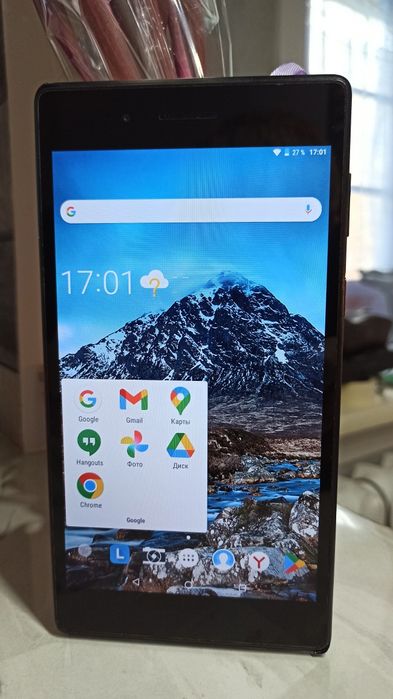Продаю планшет Lenovo TB-7304F