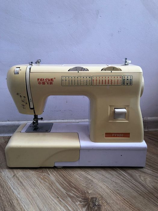 Швейная машина