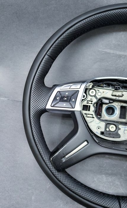 Волан с естествена кожа за Мерцедес/Mercedes