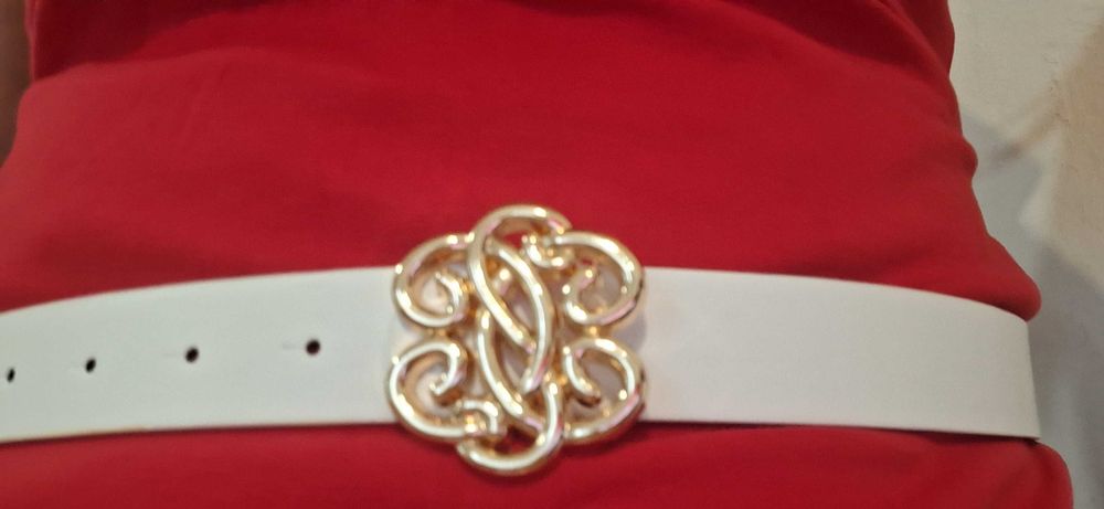 Елегантни дамски колани със скрито закопчаване