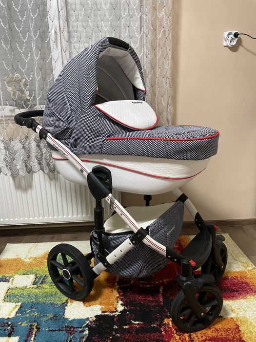 De vanzare carucior 3 in 1