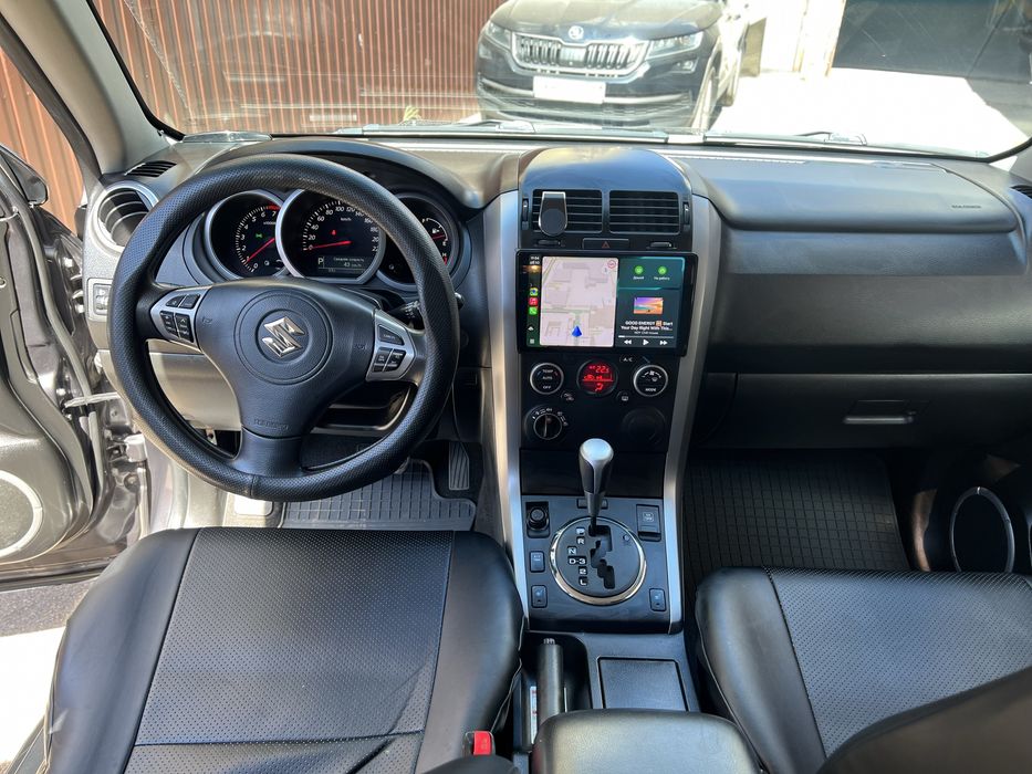 Продам крассовер suzuki grand vitara
