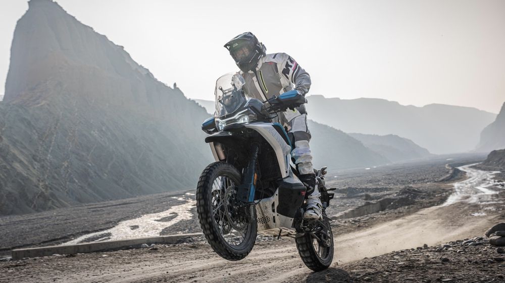 Мотоцикл CFMoto 1000MT-X ABS 2026 заказ