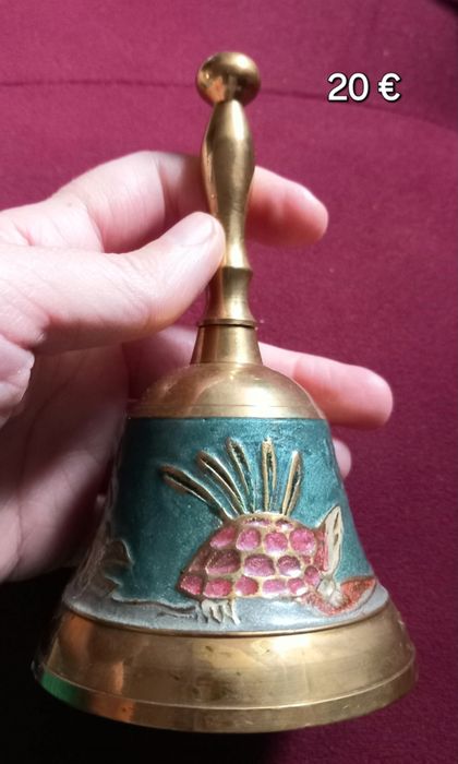 Камбани различни размери