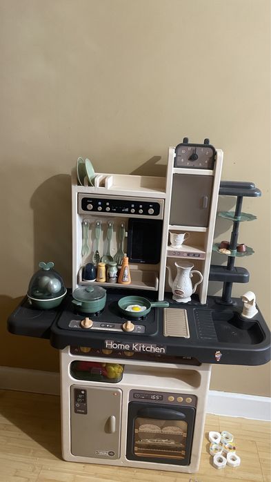 Продам детскую кухню