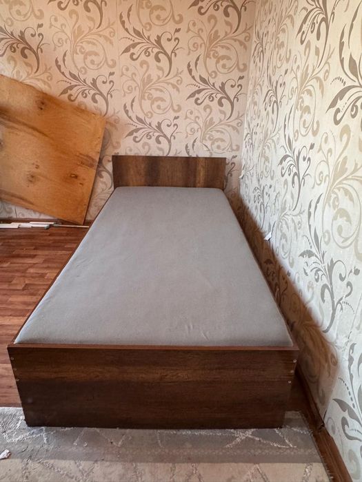 Жақсы қалыпта сақталған кереует сатылады