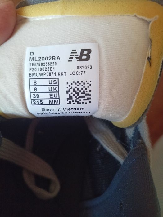 Кроссовки женские