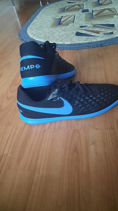 Adidasi Nike Tiempo Legend 8, noi