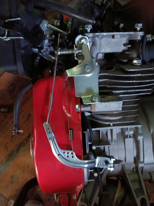 Продам бензогенератор 3,5 киловатт