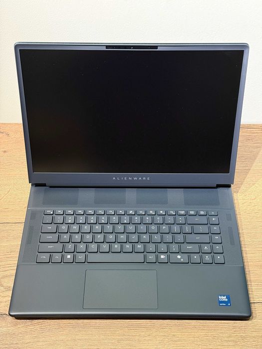 Laptop Gaming Dell Alienware 16 Area-51 QHD+ 240Hz Ultra 9 275HX 32GB Ram NVIDIA RTX 5070 1TB SSD Firma Garantie Factura MEGA-DEAL Alien-Store!