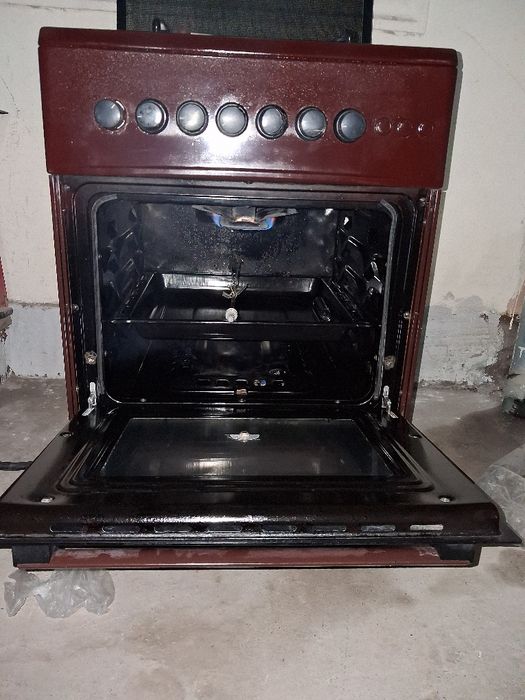 Газ плита срочно продаётся