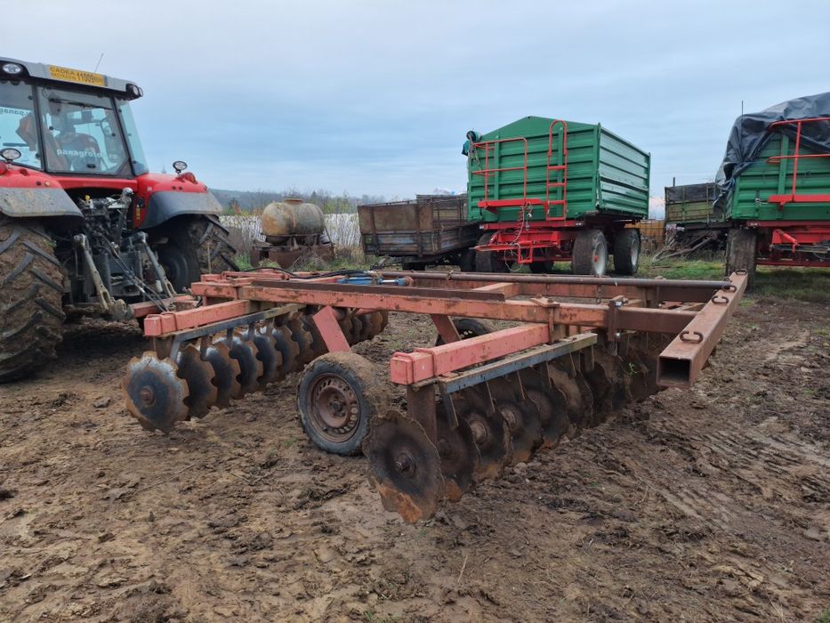 Disc in V, remorca 9 tone, vidanja 3000 litri