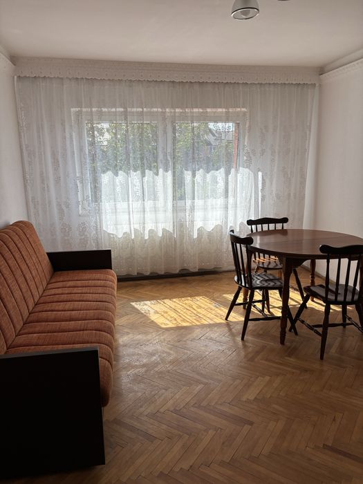 Apartament de închiriat