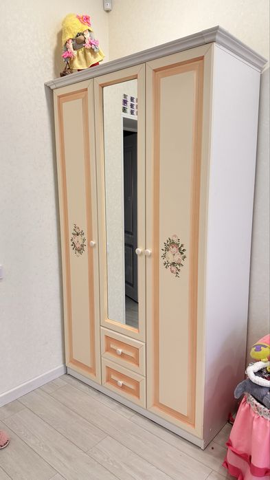 Продам детскую мебель