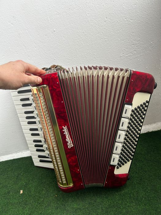 Acordeon Weltmeister 96 Bași